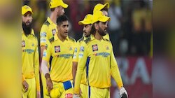 एमएस धोनी असं का वागला? RCB च्या खेळाडूंबरोबर हात न मिळवताच निघून गेला... Video व्हायरल