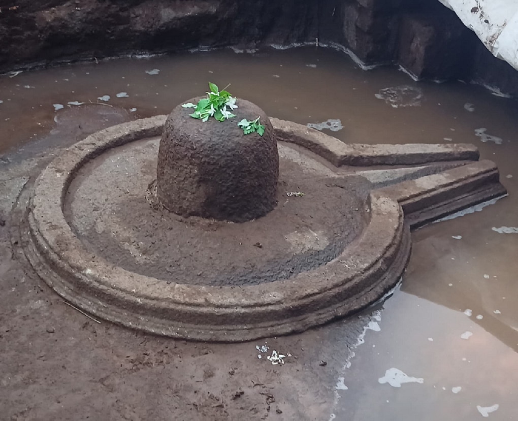 Buldhana Sindakhed raja ancient shiva temple found during excavations photos viral 