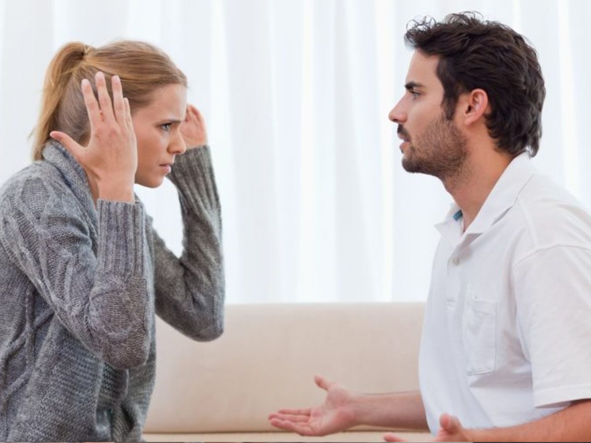  Wife Should Not Say these 4 things to her Husband