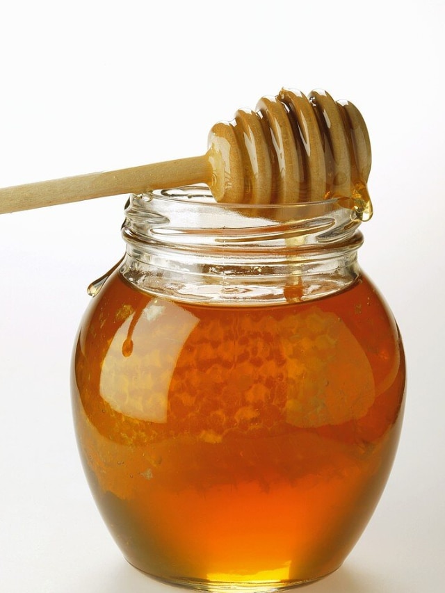 honey, organic honey, how to store honey, benefits of honey, can dibatic people eat honey, kitchen tips, honey dispencer, honey jar, मध, मध कसं साठवावं, मध कुठे ठेवावं, मध खराब होऊ नये म्हणून काय करावं? 