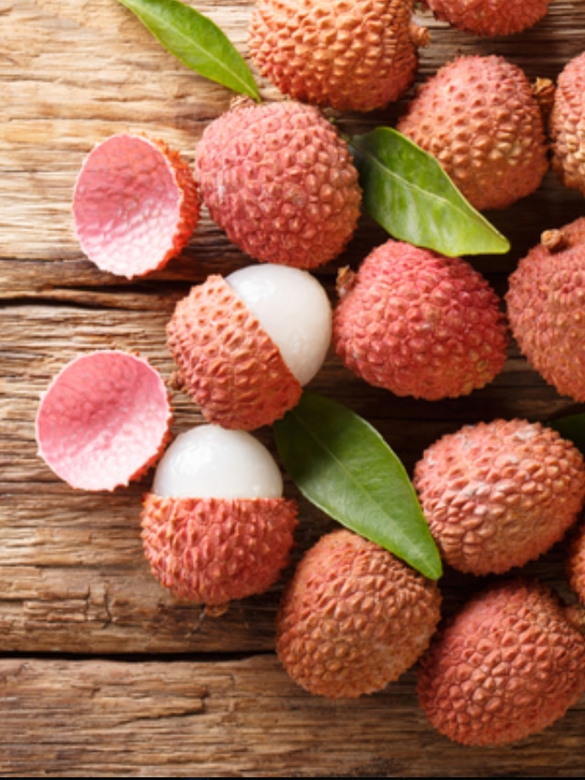 lychee, benefits of lychees, How many lychees one can eat in a day, weight gain, weight lose, Amazing benefits of lychee, लिचीचे फायदे, लिची फळ, लिची फळाची किंमत, लिची कोणी खाऊ नये, लिची कोणी खावी, 