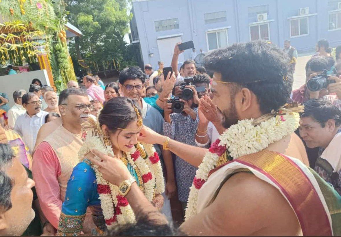 Venkatesh Iyer Wedding Photos Wife Information