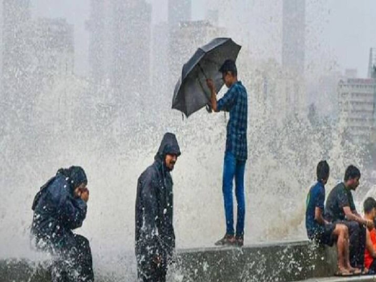 Mumbai Rain : उकाड्यापासून मुंबईकरांना दिलासा, मान्सूनपूर्व पावसाला सुरुवात, 'या' तारखेला मान्सून होणार दाखल title=