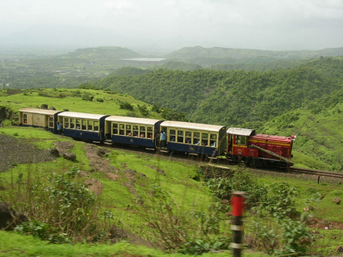 Matheran news mini train to hault for 4 months due to monsoon 