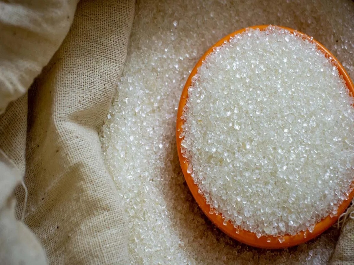 Added Sugar आणि Natural Sugar मधील नेमका फरक काय? सरकारचं म्हणणं समजून घ्या title=