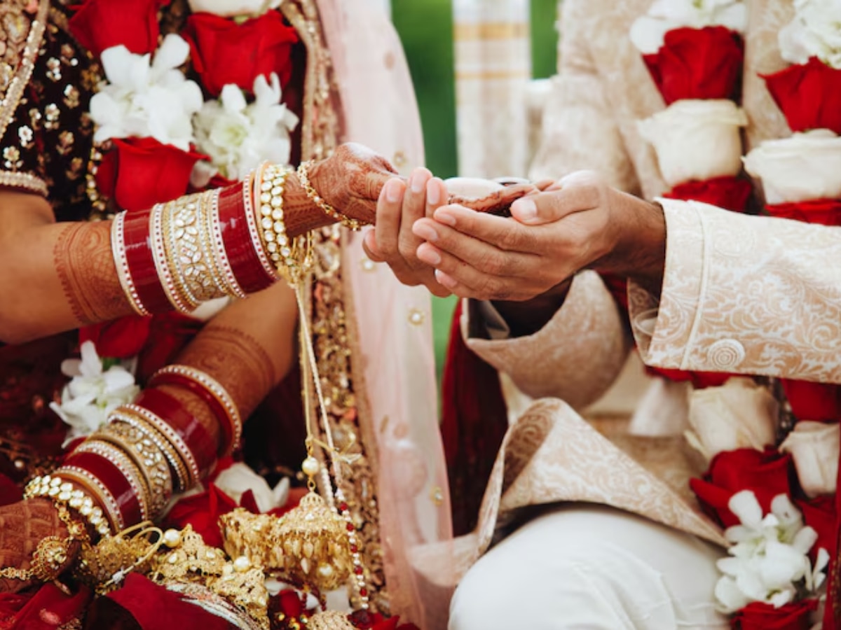 Early Age Marriage Disadvantages Relationship Tips Marathi News