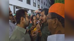 अमोल कोल्हे यांच्या कार्यक्रमात ठाकरे गटाच्या शिवसेनेचा राडा; महाविकासआघाडीत महाबिघाडी