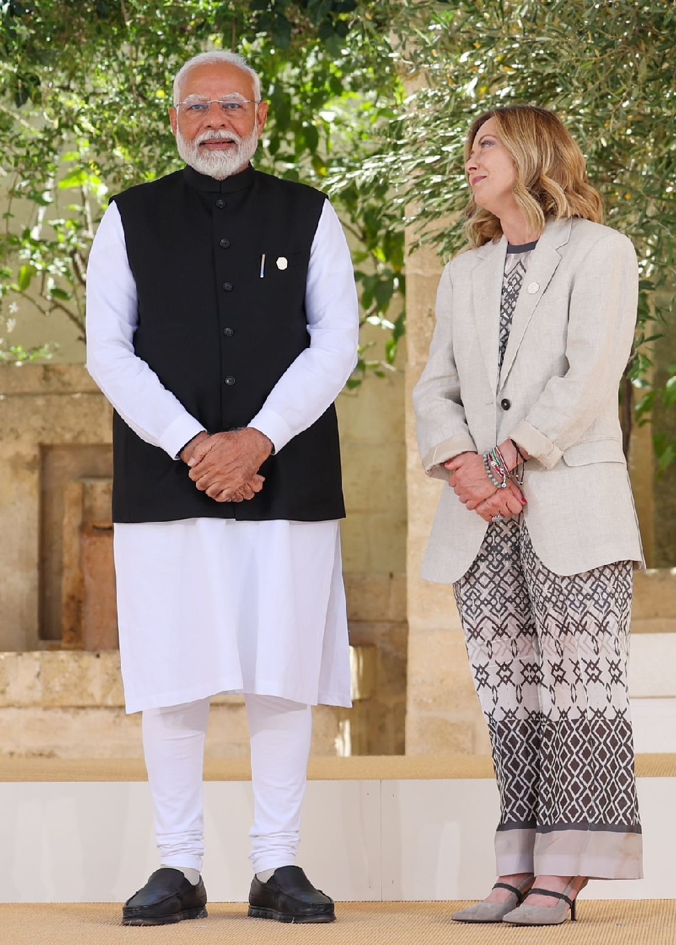 PM Narendra Modi Meets Italy pm Giorgia Meloni in g7 photos went viral 