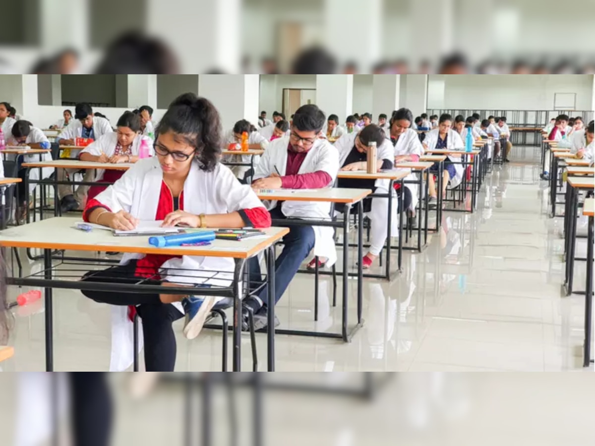 NEET-PG Exam: NEET-PG प्रवेश परीक्षा स्थगित; परिक्षेच्या 11 तासांपूर्वी केंद्र सरकारचा मोठा निर्णय title=