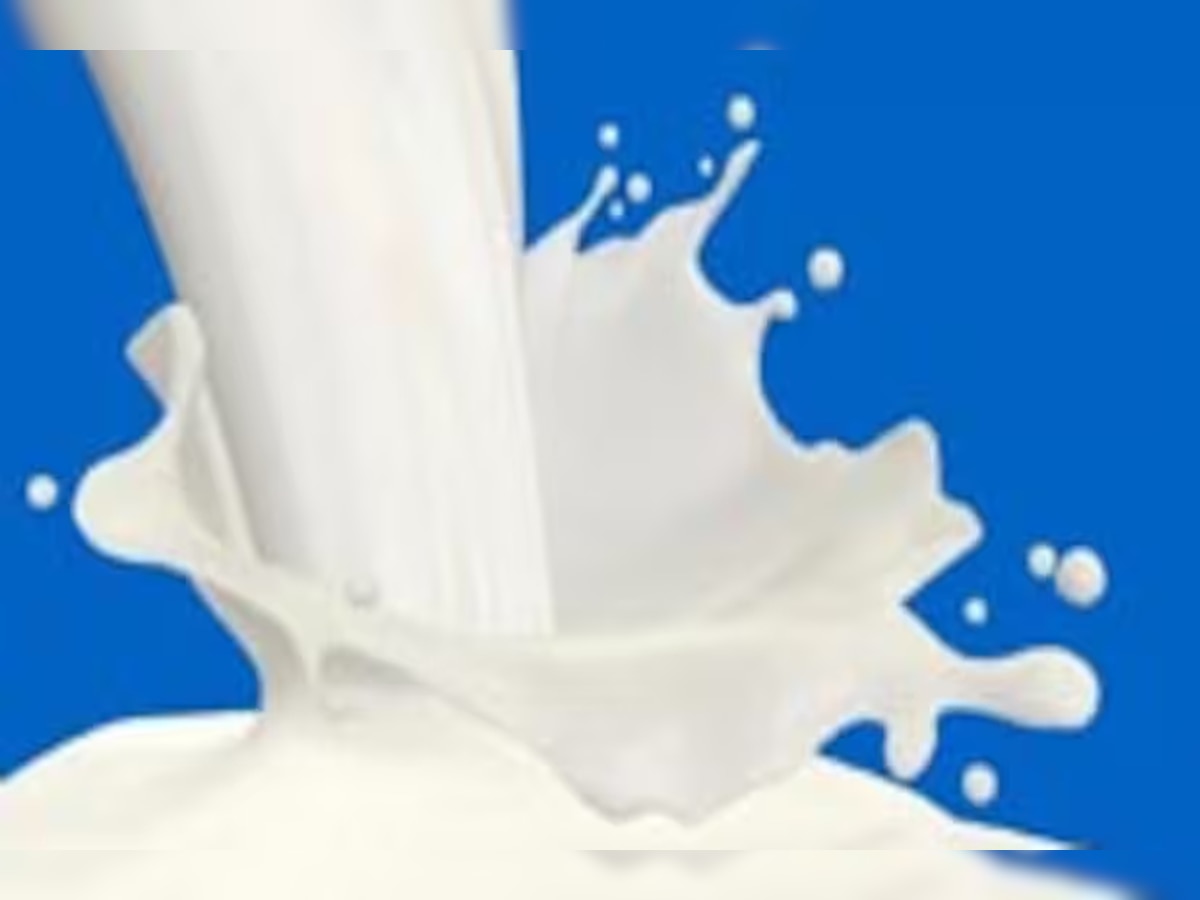 मोठी बातमी! गोकुळ दूध दरात वाढ, मुंबईसह पुणेकरांना फटका, आता किती किंमत मोजवी लागणार? title=