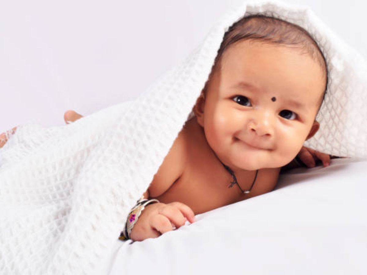 Baby Names : संस्कृतमधील मुला-मुलांची नावे आणि अर्थ  title=
