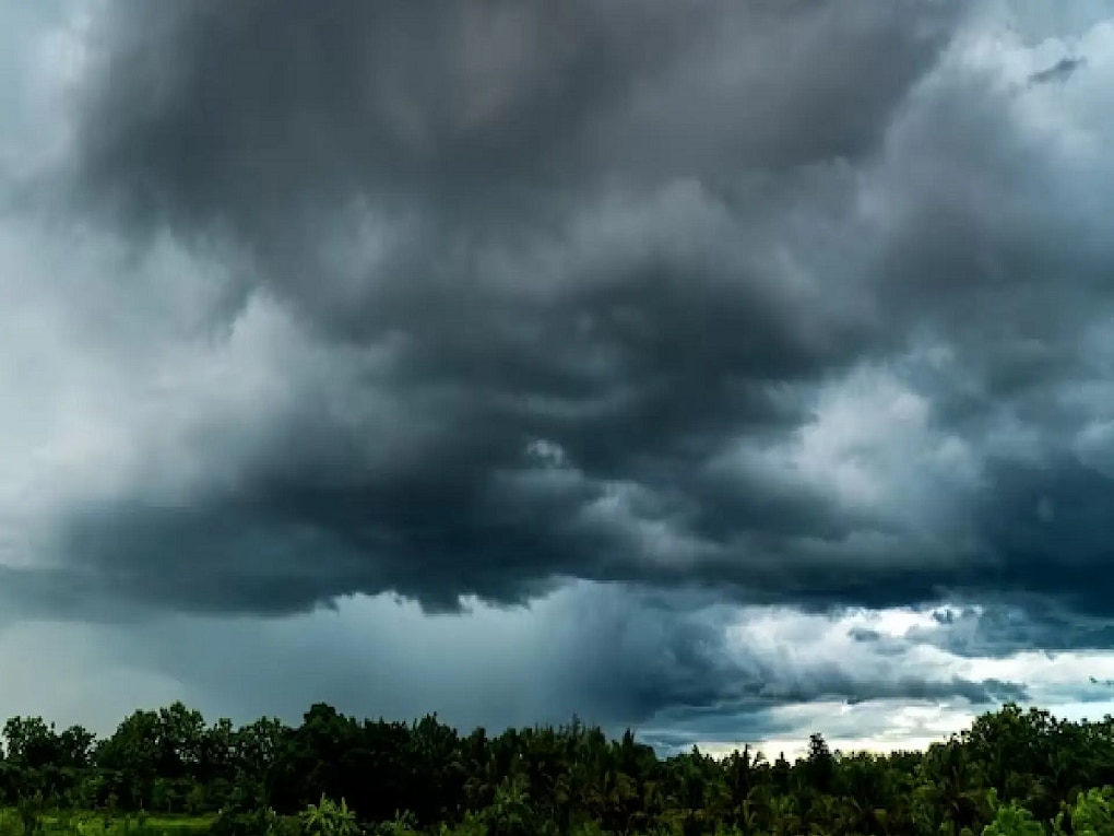 Maharashtra Weather News : भर दिवसा काळाकुट्ट अंधार पडणार; कोकणासह राज्याच्या ‘या’ भागांना पावसाचा ‘रेड अलर्ट’