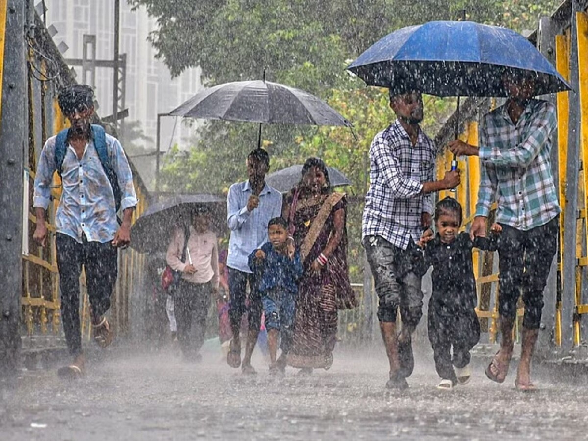 मुंबई, ठाण्यात पुढील 24 तासांत अतिमुसळधार पावसाचा इशारा; सतर्क राहण्याच्या सूचना title=