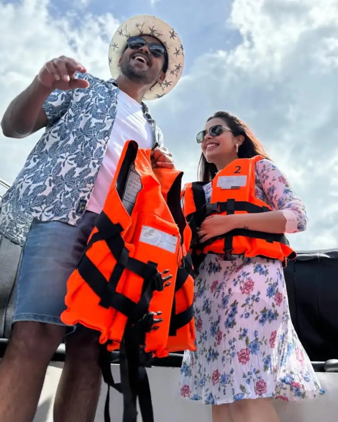 Akshara adhipati Honeymoon