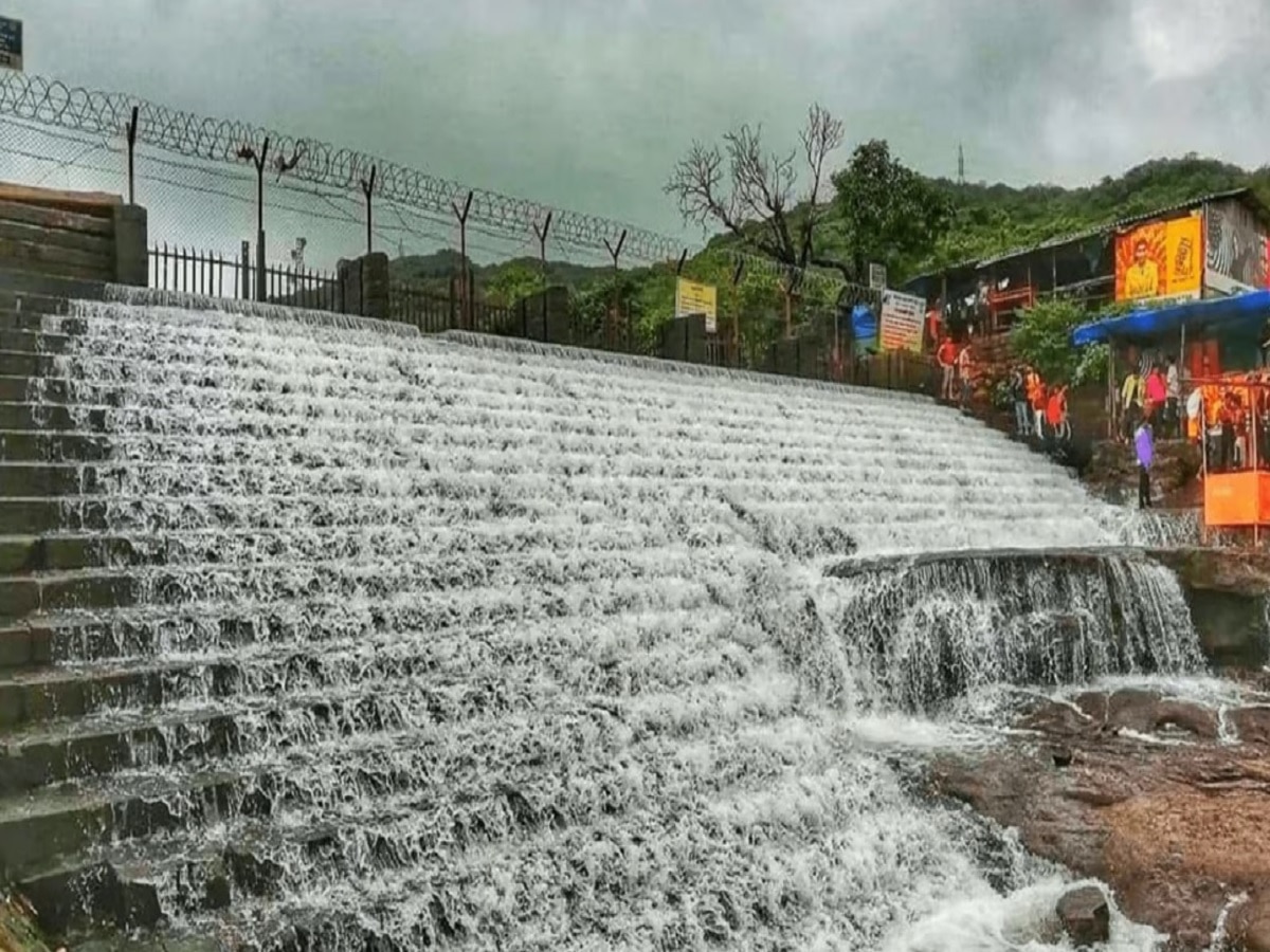 आता फिरा मस्त बिंधास्त!  लोणावळा, मावळधील पर्यटन स्थळांवरील बंदी हटवली title=