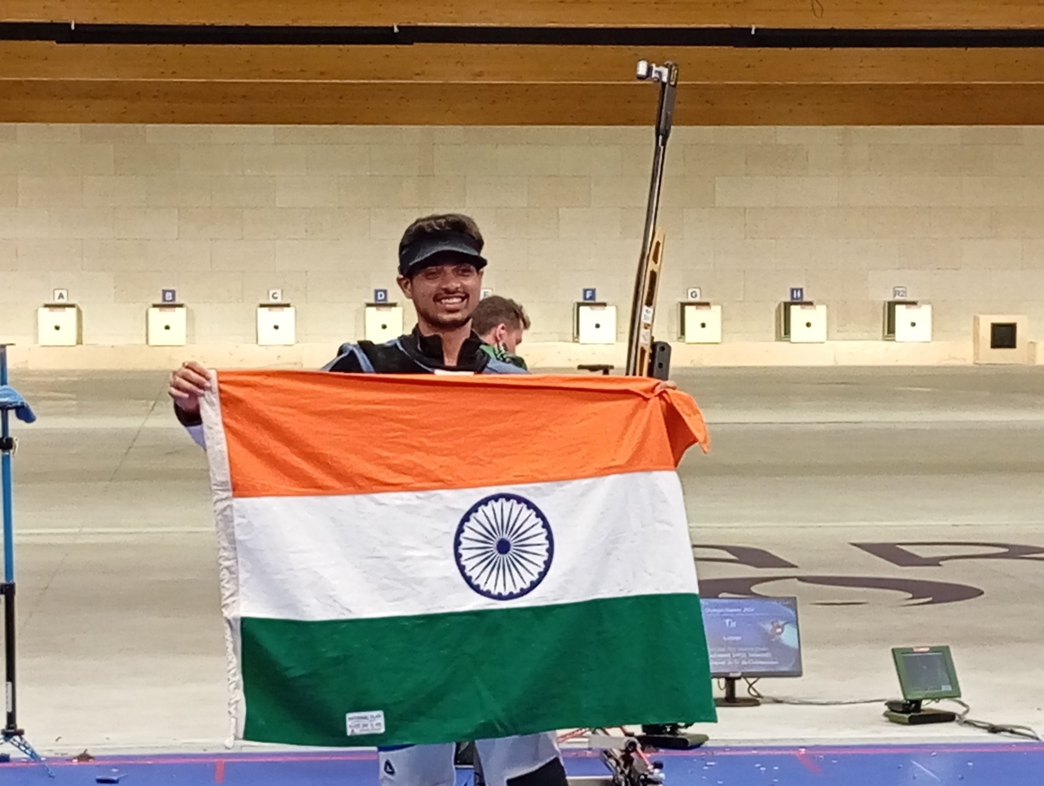 Swapnil Kusale Wins Bronze