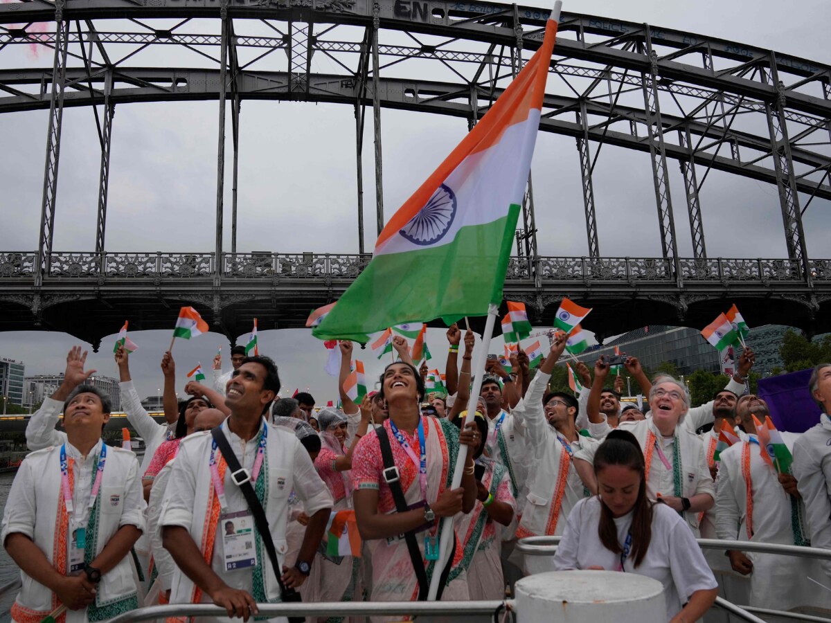 Paris Olympic: धक्कादायक! पॅरिसमध्ये 'या' भारतीय खेळाडूचा कार अपघात, सुवर्णपदकाची होती अपेक्षा title=