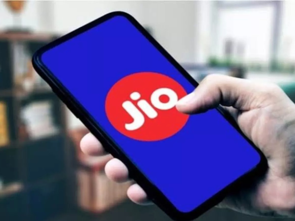 Jio affordable plan 319 Monthly Recharge Plan Tech Marathi News