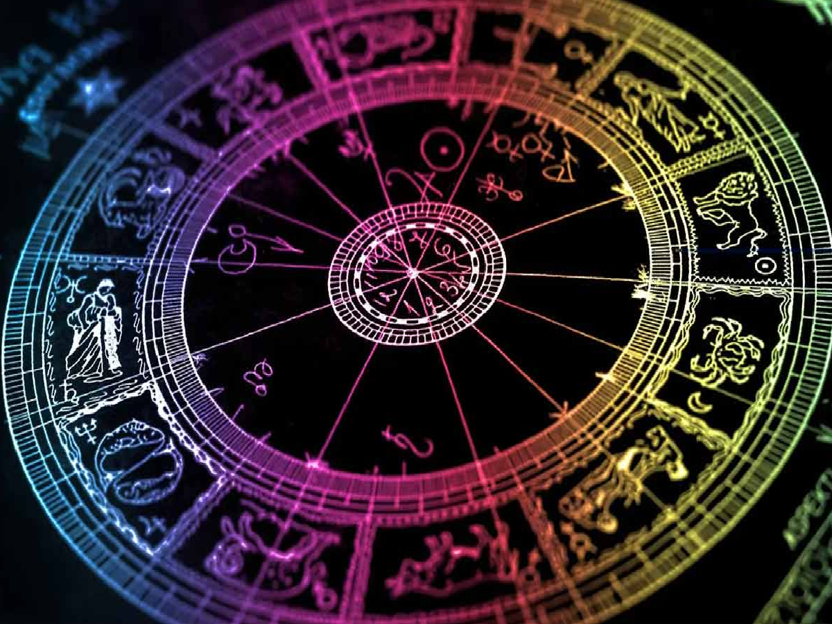 Horoscope 4 August 2024 : 'या' राशीच्या व्यक्तींना आज गुंतवणुकीमुळे फायदा मिळू शकतो! Horoscope 4 August 2024 : 'या' राशीच्या व्यक्तींना आज गुंतवणुकीमुळे फायदा मिळू शकतो!