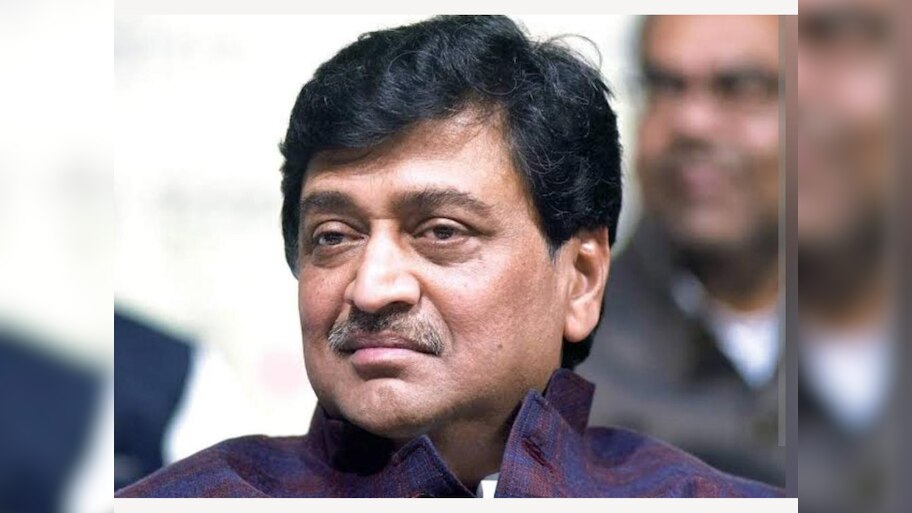 भाजपमध्ये गेलेल्या अशोक चव्हाणांना दोन मोठे धक्के, विधानसभा निवडणुकीआधीच नांदेडमध्ये 'अशी' बदलली समीकरणं
