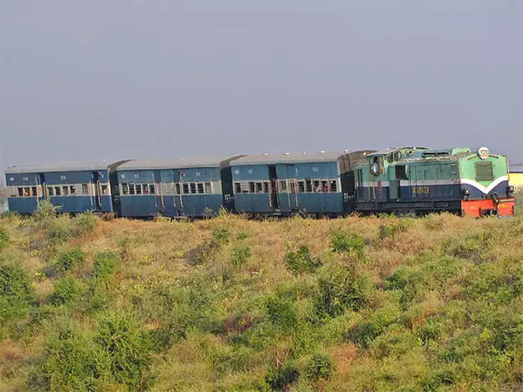 Indian Railway interesting facts indipendance day 2024 Yavatmal Murtijapur train 