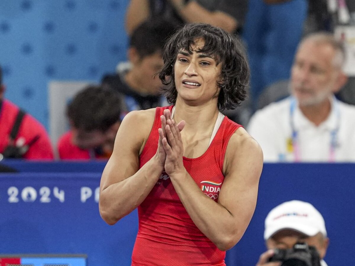 तारीख पे तारीख! Vinesh Phogat ला न्याय मिळणार कधी? आता 'या' दिवशी लागणार निकाल title=