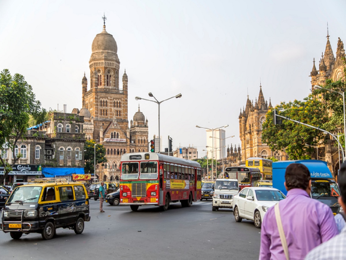 Mumbai News : मुंबई धोक्यात; प्रशासनाकडून काळजी घेण्याचं आवाहन... असं झालंय तरी काय?  title=