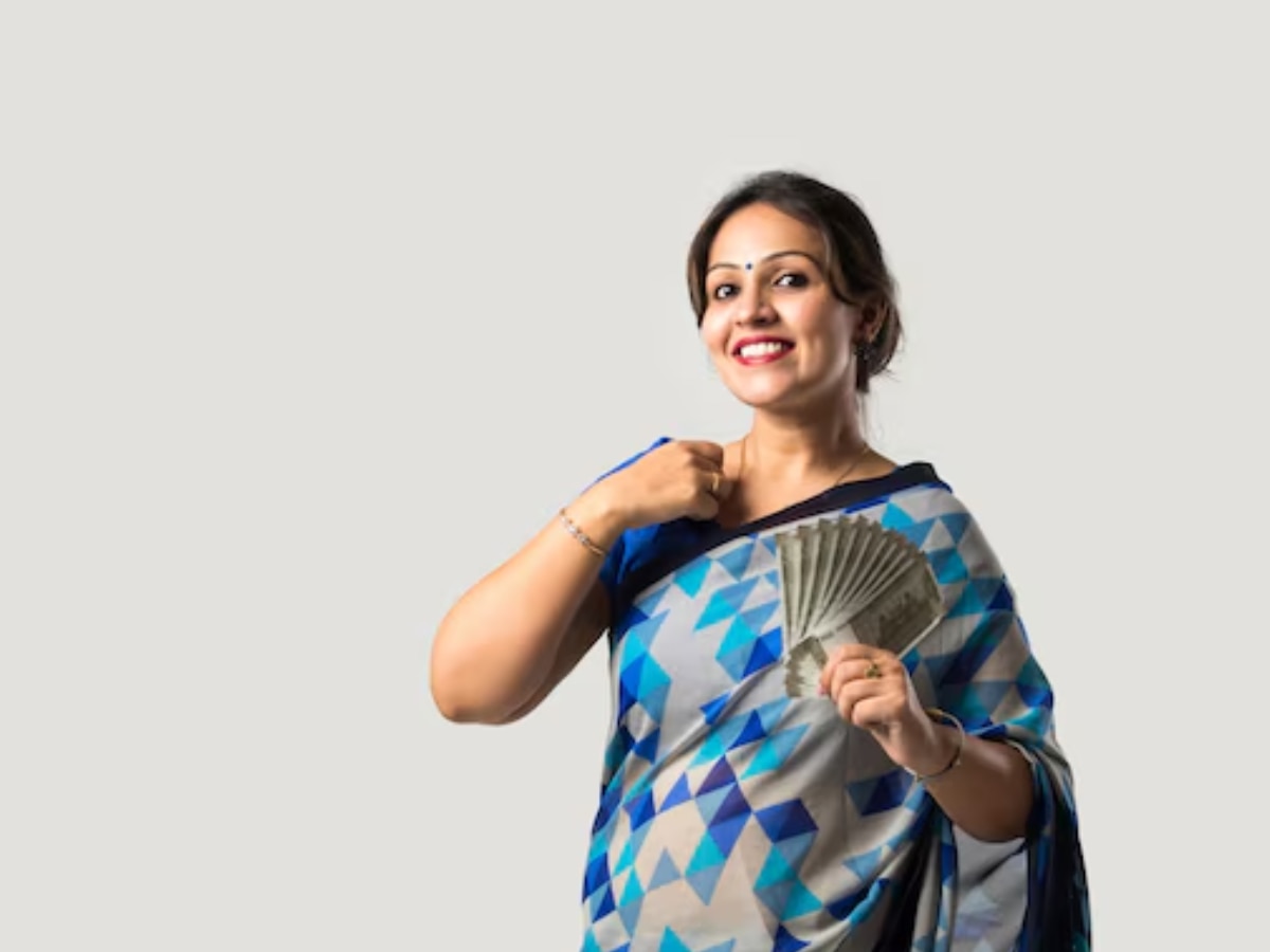 Ladki Bahin Yojana invest 1500 Rupees in SIP become LakhPati Personal Finance Investment Tips