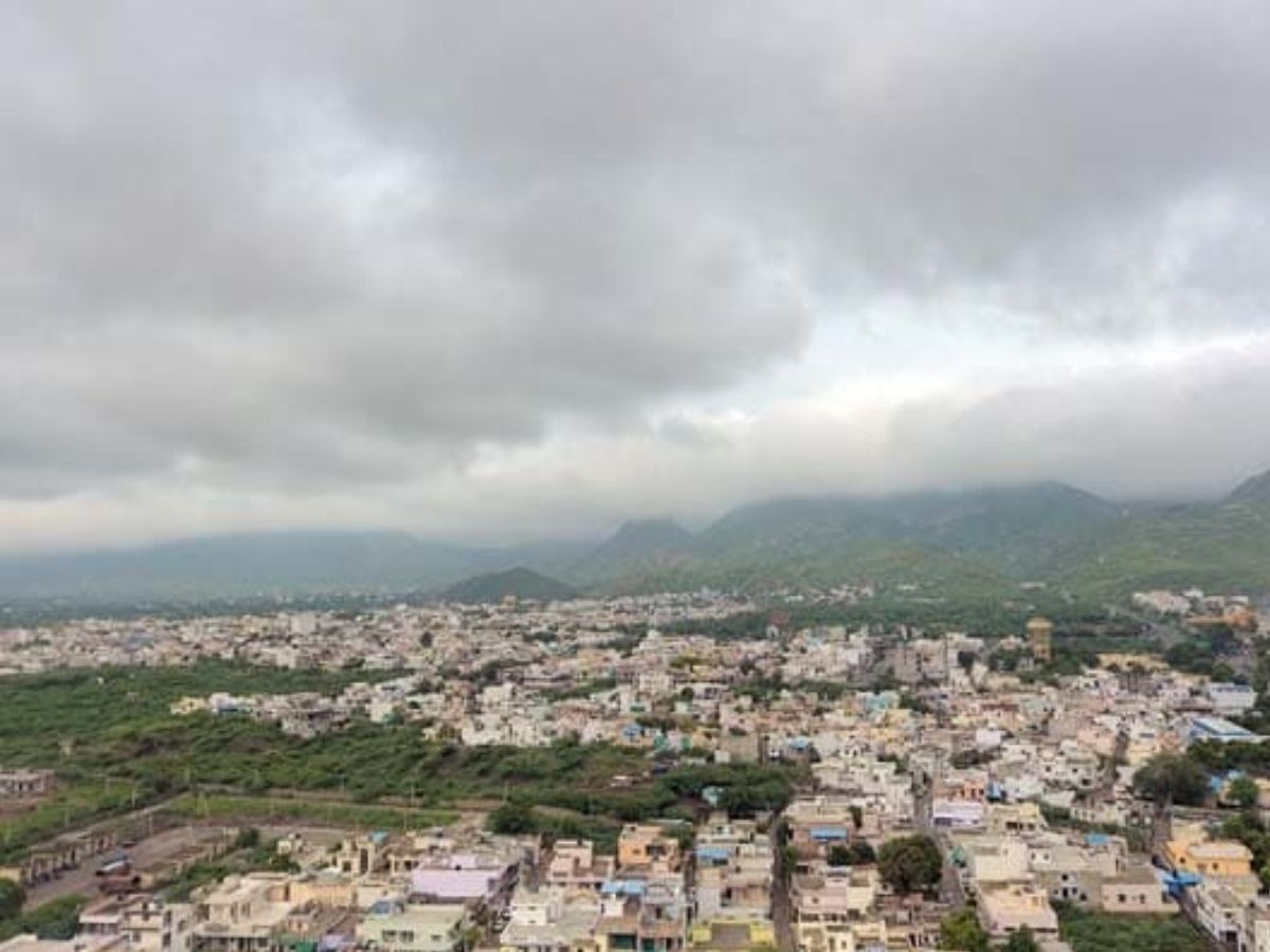 राज्यात पावसाची दडी; उन्हाचा तडाखा वाढला, 'या' तारखेपर्यंत उकाडा राहणार  title=