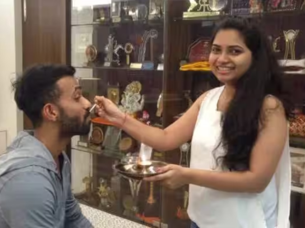 Raksha bandhan 2024 indian Cricketers sisters Beautiful Photos