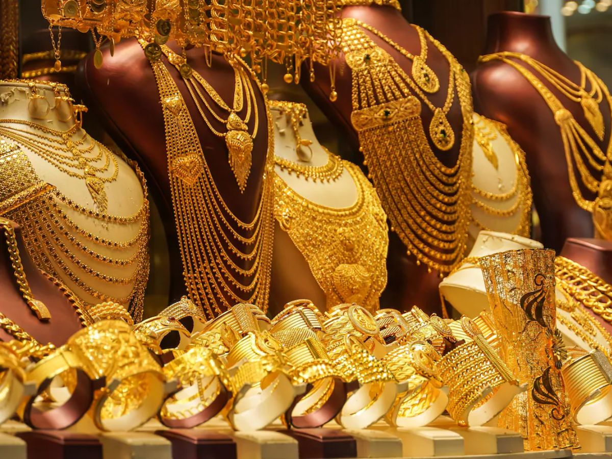 How much gold can you keep at home check  Limit in India