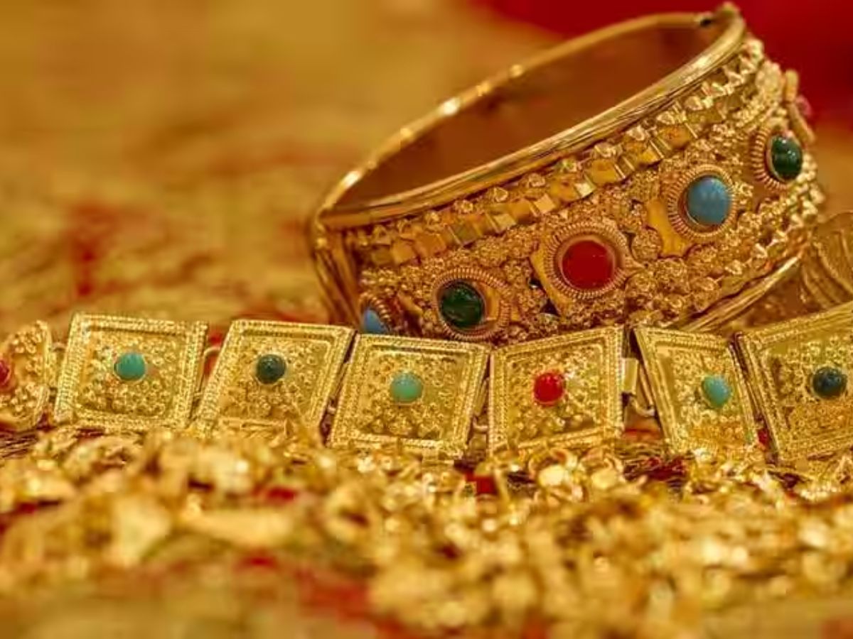 How much gold can you keep at home check  Limit in India