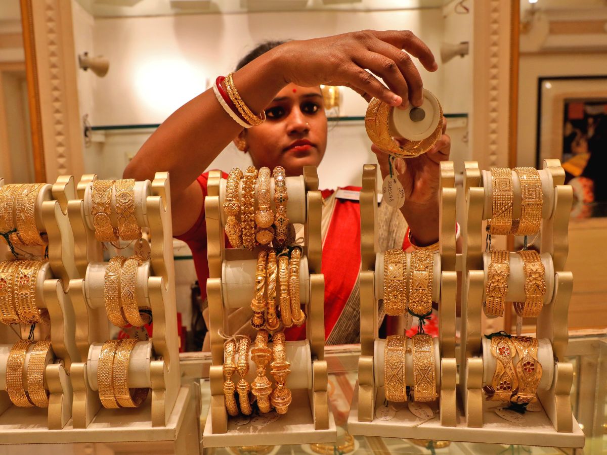 How much gold can you keep at home check  Limit in India