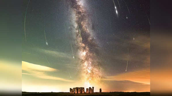 most dazzling Photos of meteor showers shared by NASA will amazed you 