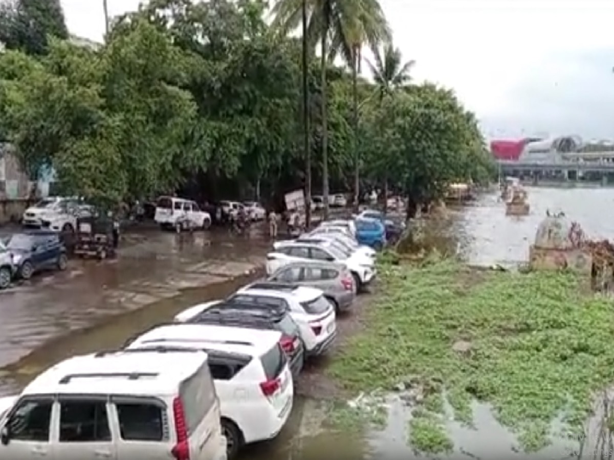 Pune Rain : पुण्यात तुफान पाऊस; भिडे पूल पाण्याखाली गेला title=