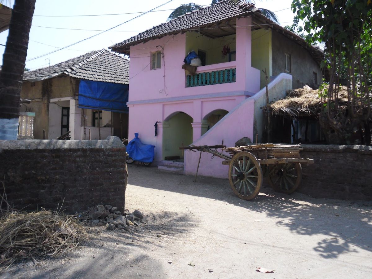 people speak Marathi and Portuguese combinedly in this village in Maharashtra!