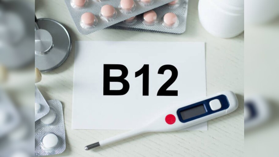 B12 Deficiency: 'ही' आहेत रात्री जाणवणारी 'बी 12' च्या कमतरतेची लक्षणे, दुर्लक्ष केल्यास होतील गंभीर परिणाम 