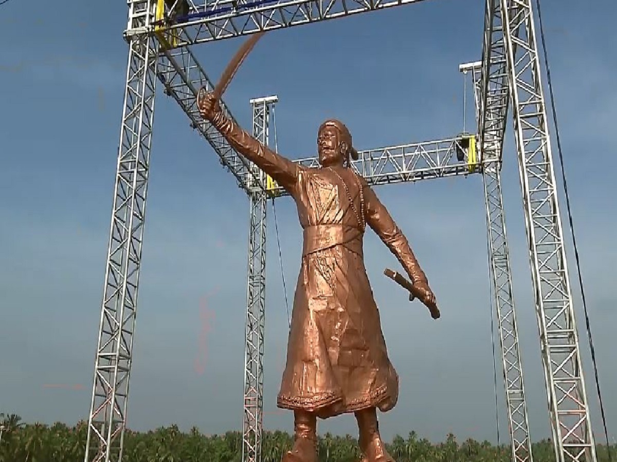 आताची मोठी बातमी! सुप्रसिद्ध शिल्पकार बनवणार राजकोट किल्ल्यावर शिवरायांचा पुतळा? आताची मोठी बातमी! सुप्रसिद्ध शिल्पकार बनवणार राजकोट किल्ल्यावर शिवरायांचा पुतळा?