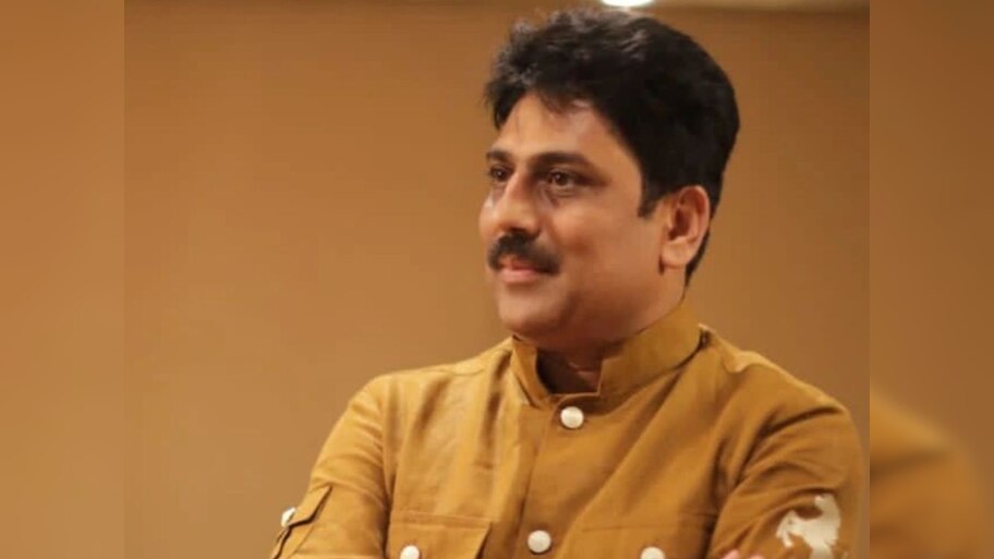 'माझ्या आयुष्यात अंधार...'; 'तारक मेहता...' फेम शैलेश लोढानं शेअर केली भावूक पोस्ट