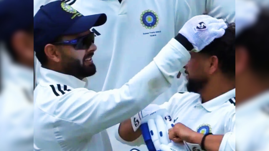 'आईची शप्पथ घे बरं...', लाईव्ह सामन्यात ऋषभनेच घेतली कुलदीपची फिरकी, स्टंप माईकचा ऑडिओ व्हायरल