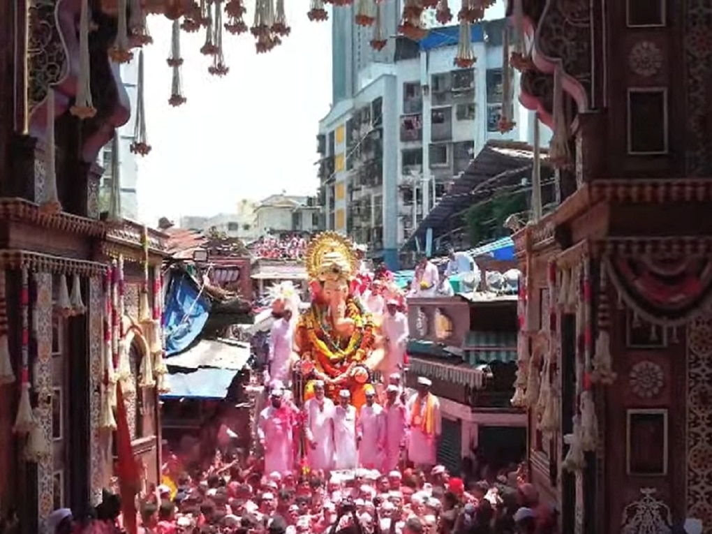 Lalbaugcha Raja visarjan Miravnuk 2024 Photos whats app status news 