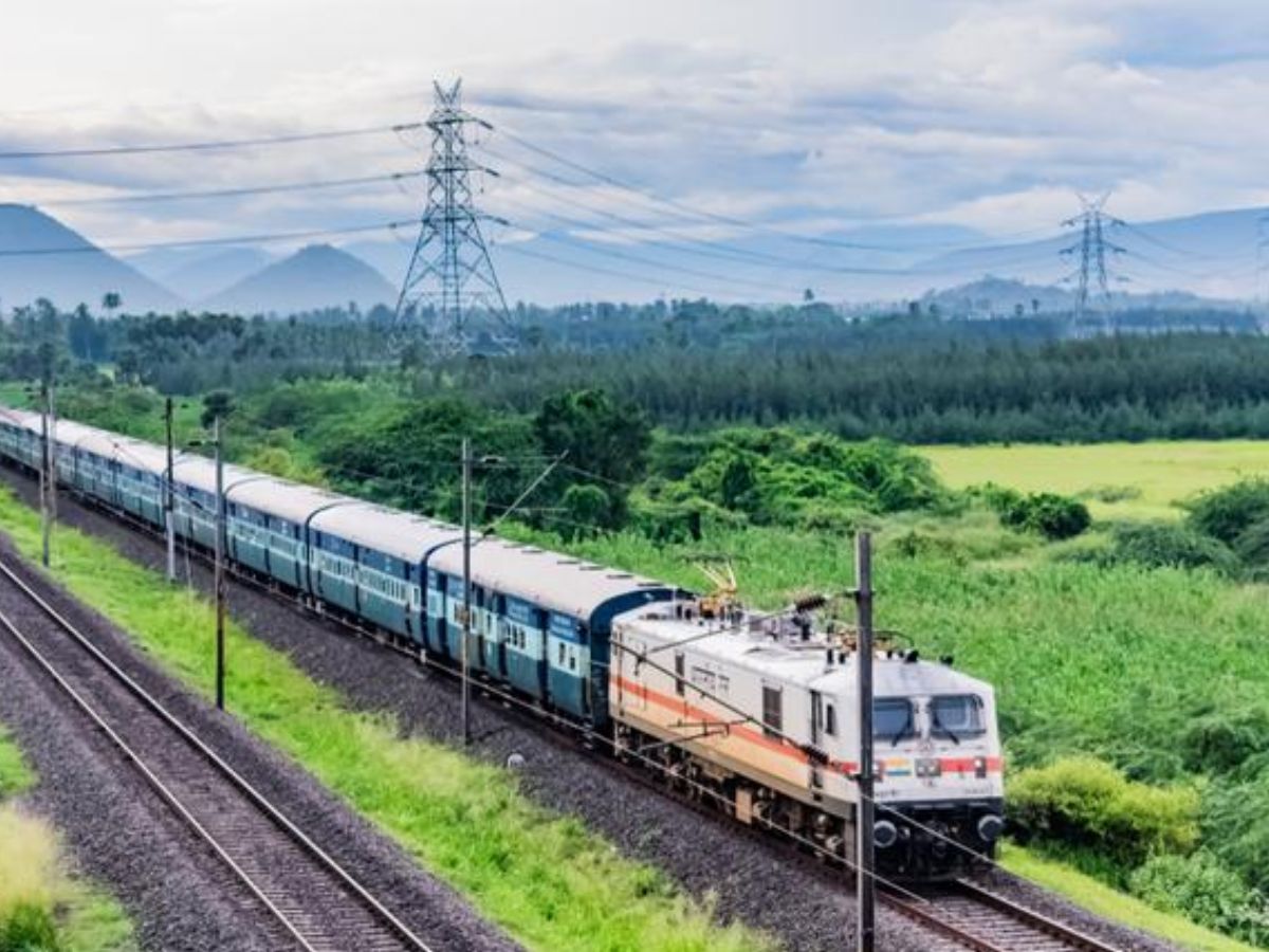 Indian railway rules  never travel with these item in train know details