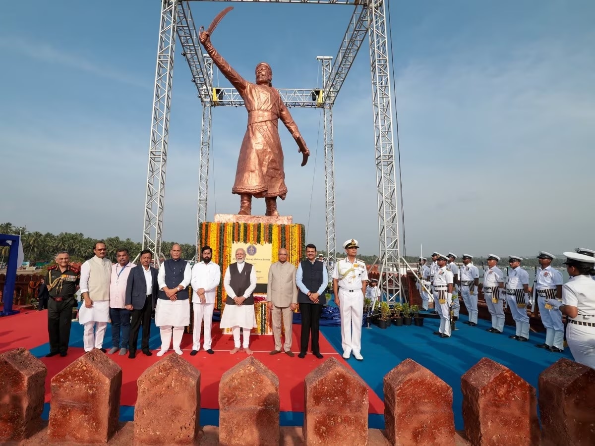 मालवणमध्ये छत्रपती शिवाजी महाराजांचा 60 फूट उंच पुतळा उभरणार; इतका मजबूत की 100 वर्ष काहीच होणार नाही title=