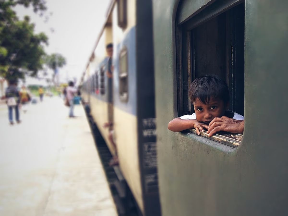 Nearest indian railway station to nepal distance