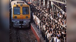 Mumbai Local Train : रविवारी मुंबई गाठायचीये? मेगाब्लॉकचं वेळापत्र पाहूनच बेत ठरवा, नाहीतर होईल पश्चाताप 