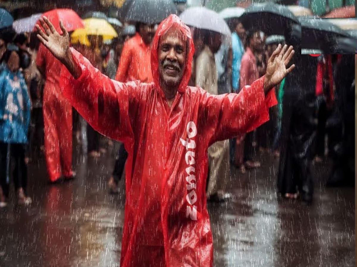 भावा तुझ्या हिमतीला सलाम!  Zomato Delivery Boyचा व्हिडिओ व्हायरल, भर पावसात... title=