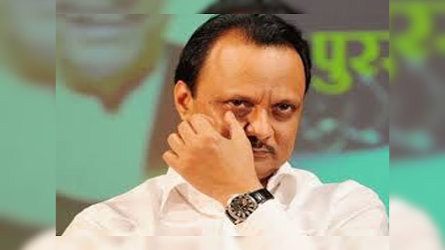 अजित पवारांना मोठा धक्का? बडा नेता 'घड्याळा'ची साथ सोडून 'तुतारी' हाती घेणार?