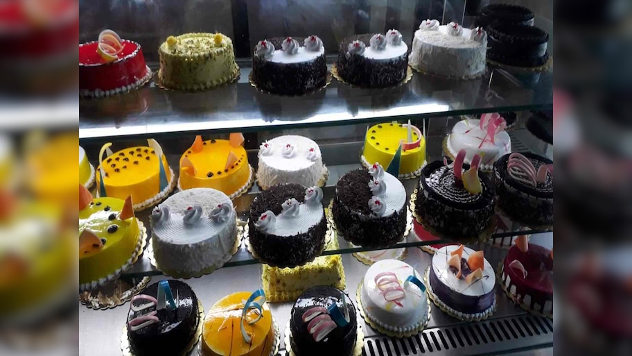केक खाण्याचे शौकीन असाल तर सावधान! Red Velvet सह 12 केकमुळे कॅन्सर होण्याची भीती? सरकारचा अहवाल 
