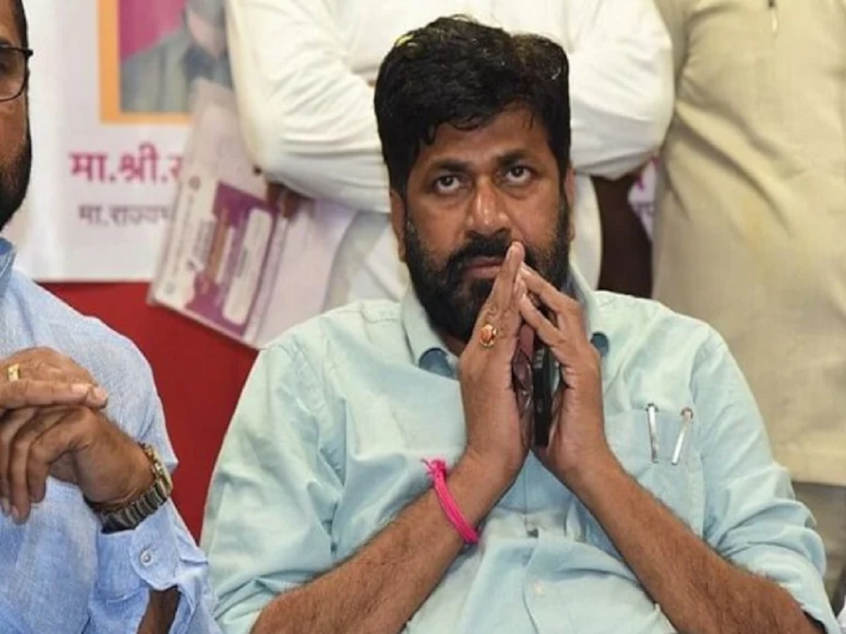 महाराष्ट्रात तिसरी आघाडी उभी करणाऱ्या बच्चू कडूंसोबत मोठा धोका! महाराष्ट्रात तिसरी आघाडी उभी करणाऱ्या बच्चू कडूंसोबत मोठा धोका!
