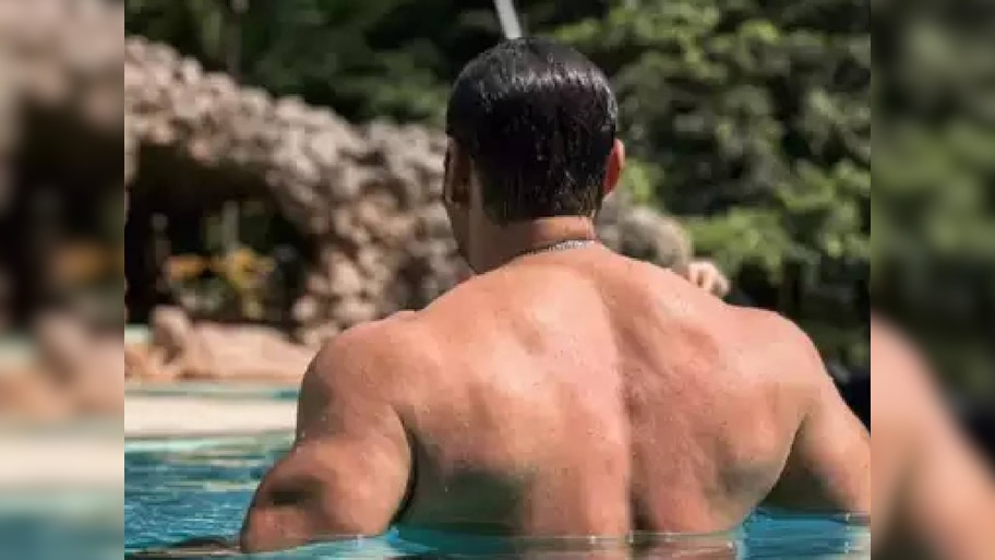 पहिला पगार 100 रुपयांपेक्षा कमी, आता आहे बॉलिवूडचा सर्वात महागडा सुपरस्टार, इतकी आहे संपत्ती